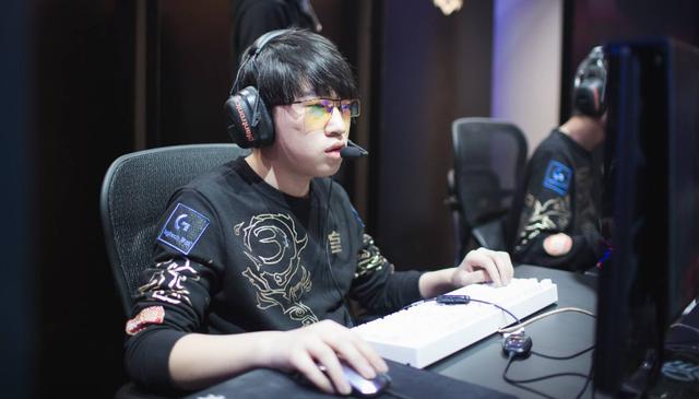 更是一次团 更是一次团