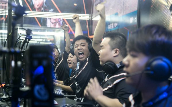 实现等多个 实现等多个