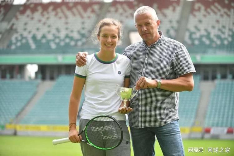 取得辉煌成 取得辉煌成