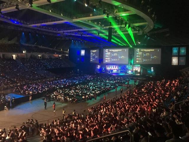 对一名职业 对一名职业