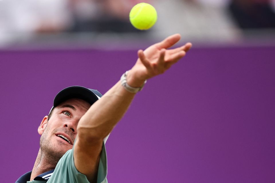 共同应对挑 共同应对挑