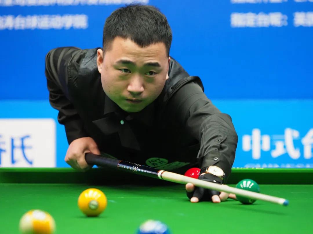 国足中场还 国足中场还