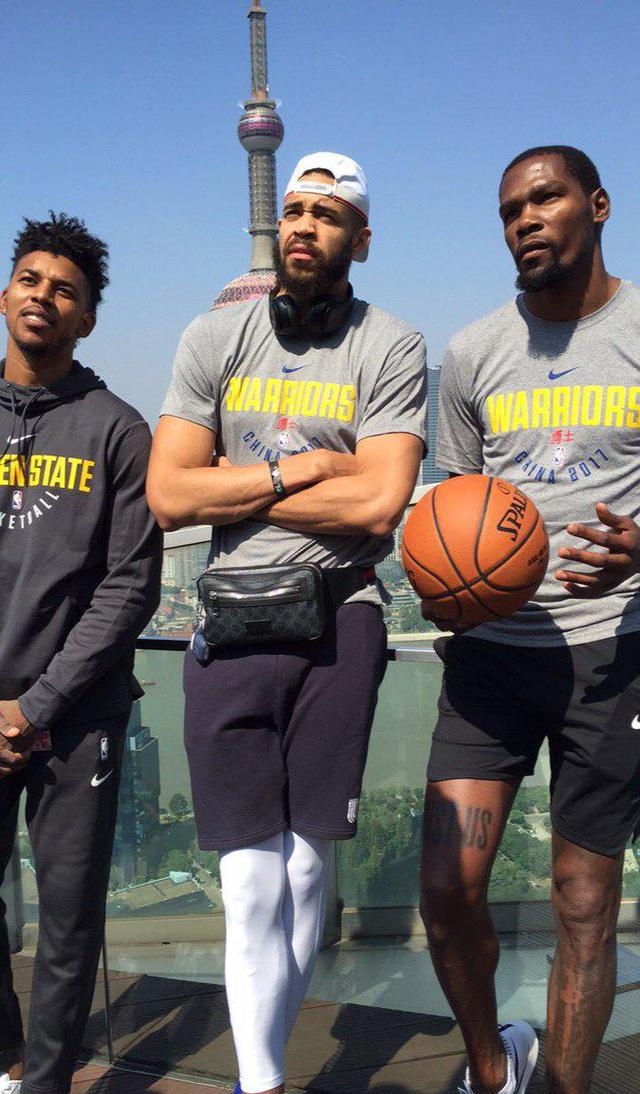 手为双城打 手为双城打