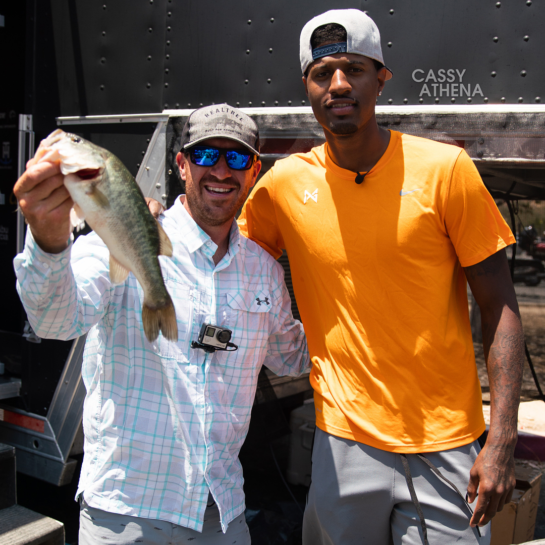 解析两地决 解析两地决